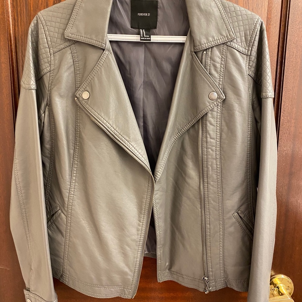 Forever 21 Grey Leather Jacket Size M